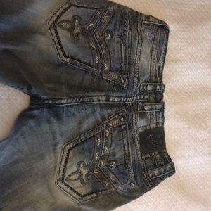 Rock revivals relaxed straight size 32x34